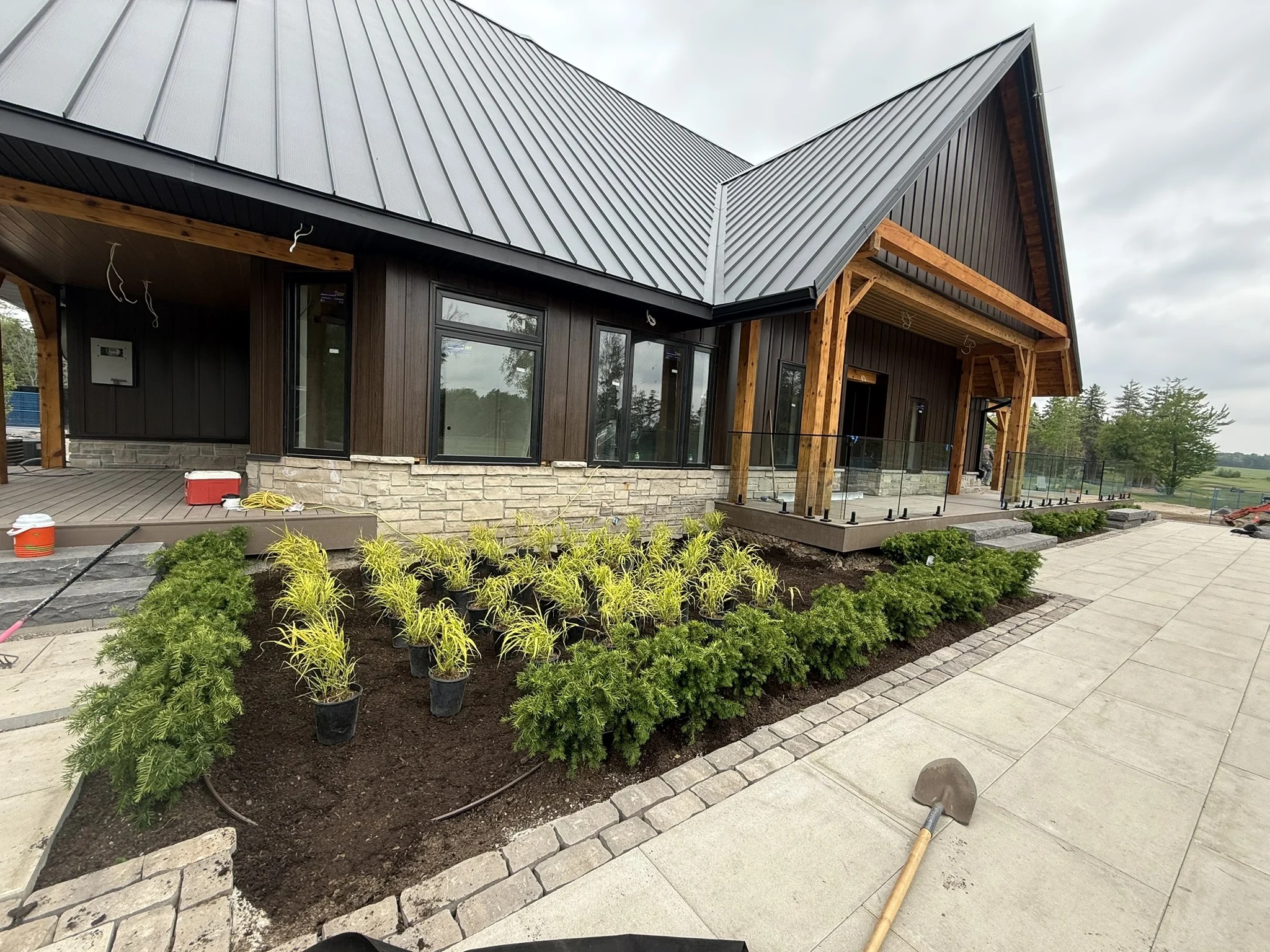 5CA3ECC3 8434 4DA7 8939 6258C3DBF84E 1 102 O